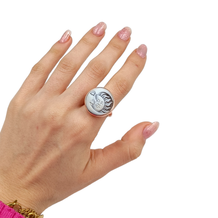 Sun moon ring in cameo and silver