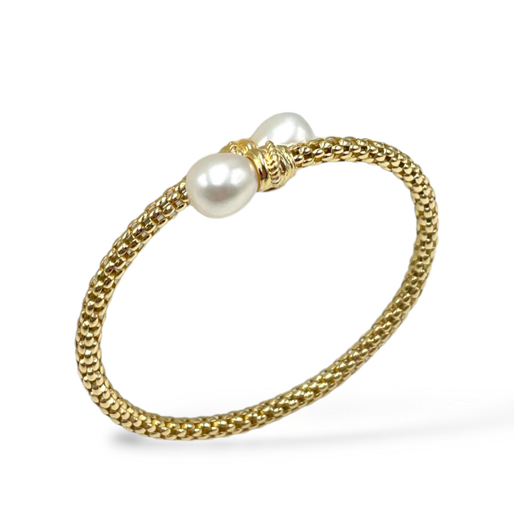 END OF COLLECTION - Gold-plated silver bracelet with two original river pearls.