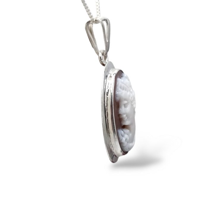 19th century goddess pendant in cameo mounted on silver