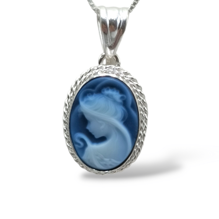 Agate Goddess Pendant Necklace Mounted on Silver