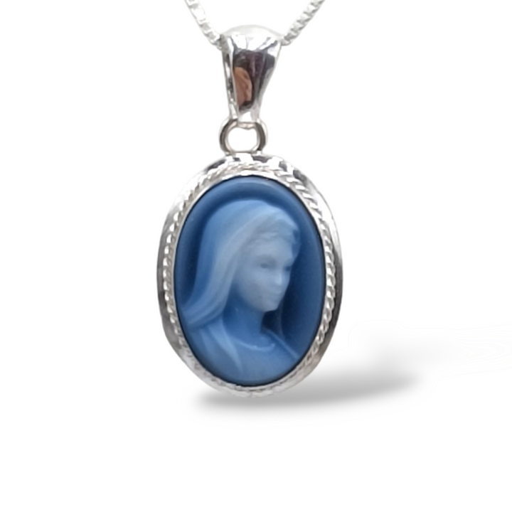 Ciondolo Madonna in agata montato su argento