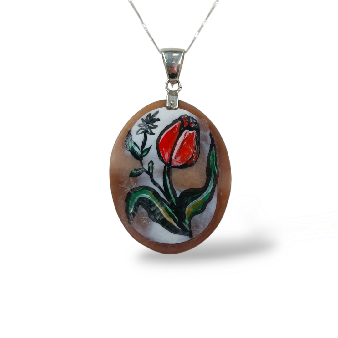 Collana ciondolo tulipano  natalizio in cammeo montato su argento