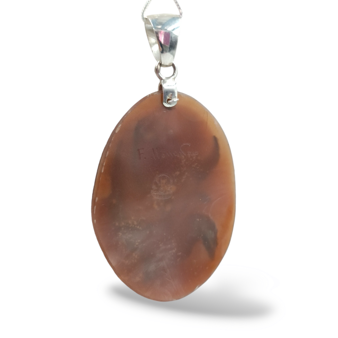 Collana ciondolo tulipano  natalizio in cammeo montato su argento