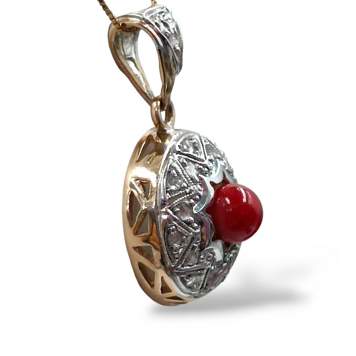 Collana regina in corallo montato su oro