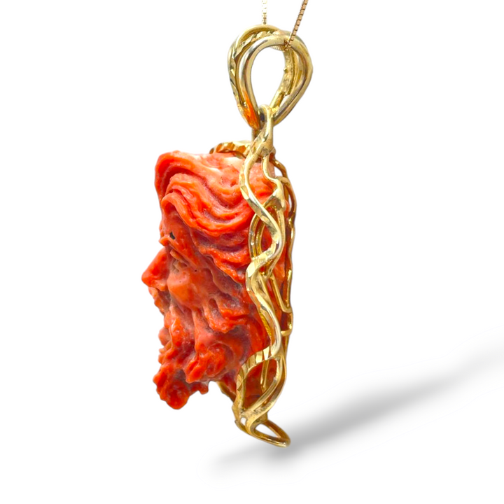 Collana ciondolo Zeus in corallo rosso montato su argento