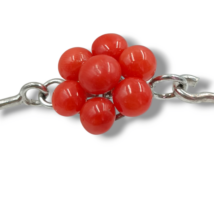 Bracciale fiore in corallo montato su argento Lucia Vitiello Gioielli di Napoli