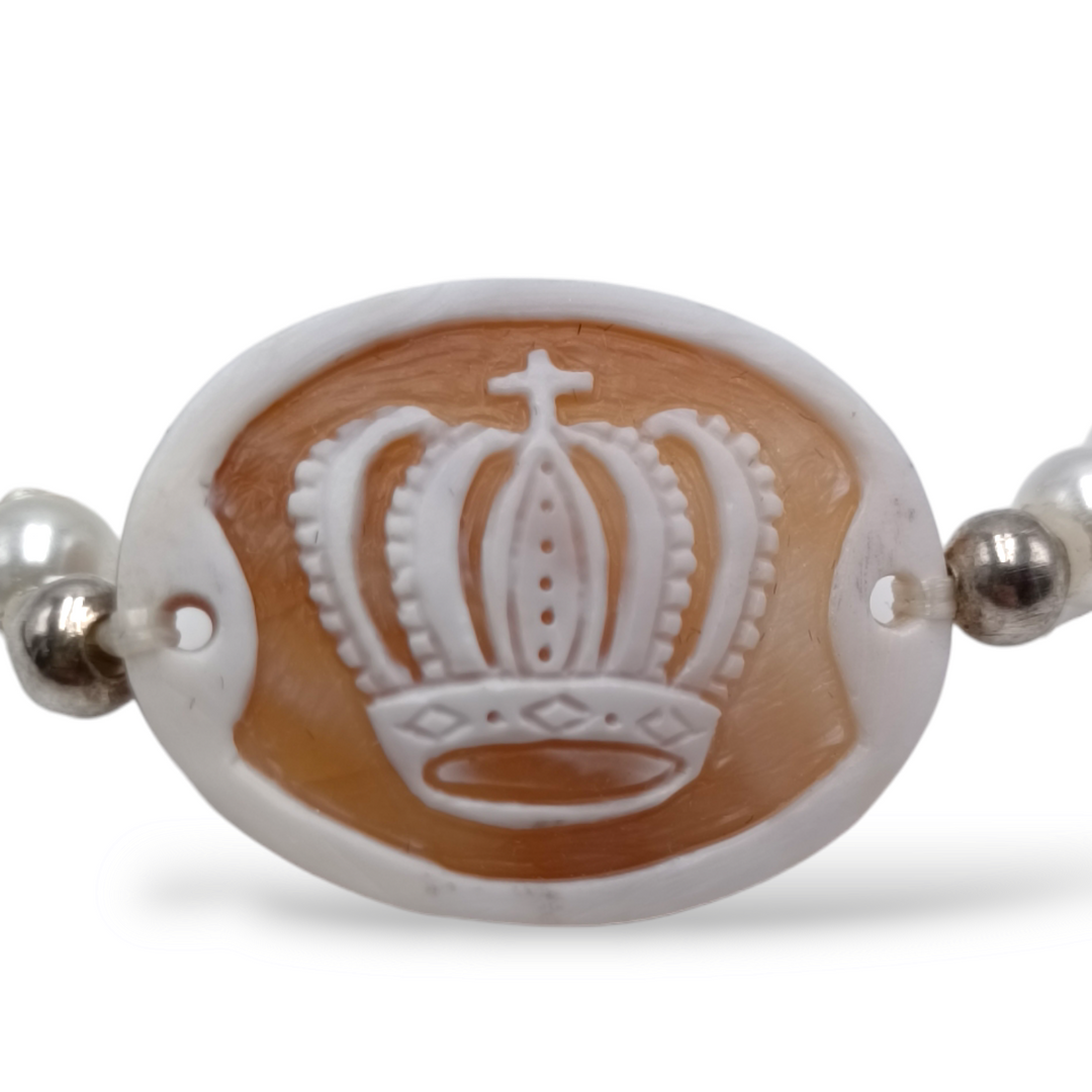 FINE COLLEZIONE - Bracciale corona in cammeo montato su perle di Maiorca