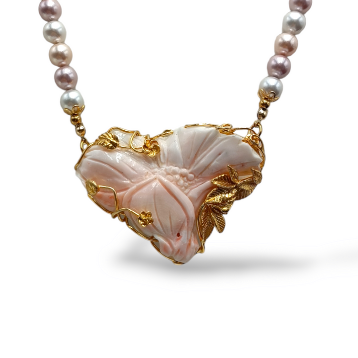 Collana giglio in corallo montato su argento