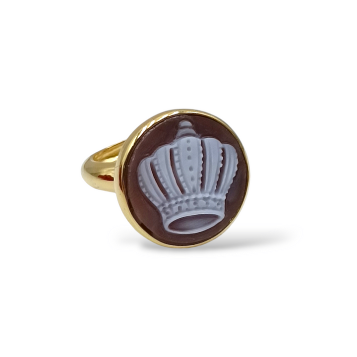 Cameo crown ring mounted on silver