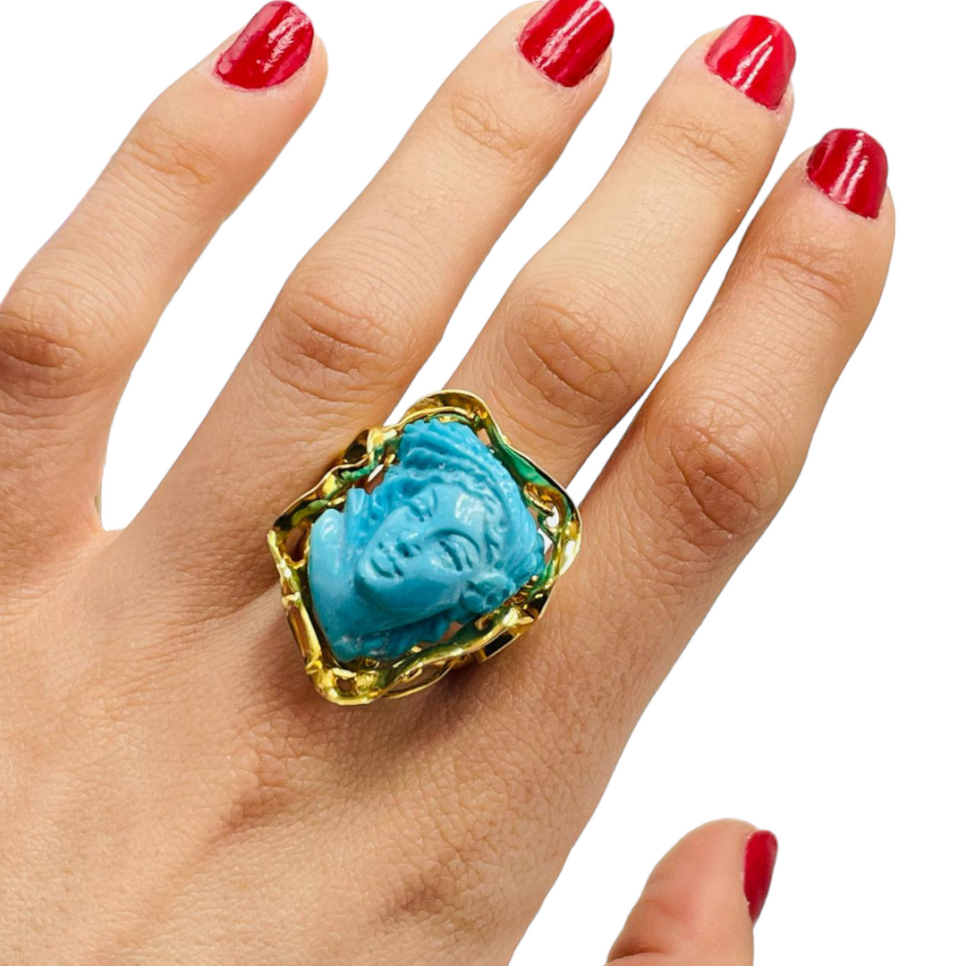 Turquoise paste lady ring mounted on silver