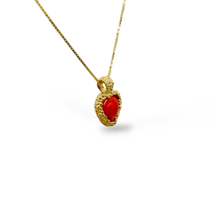 Collana ciondolo cuore in corallo rosso montato su argento