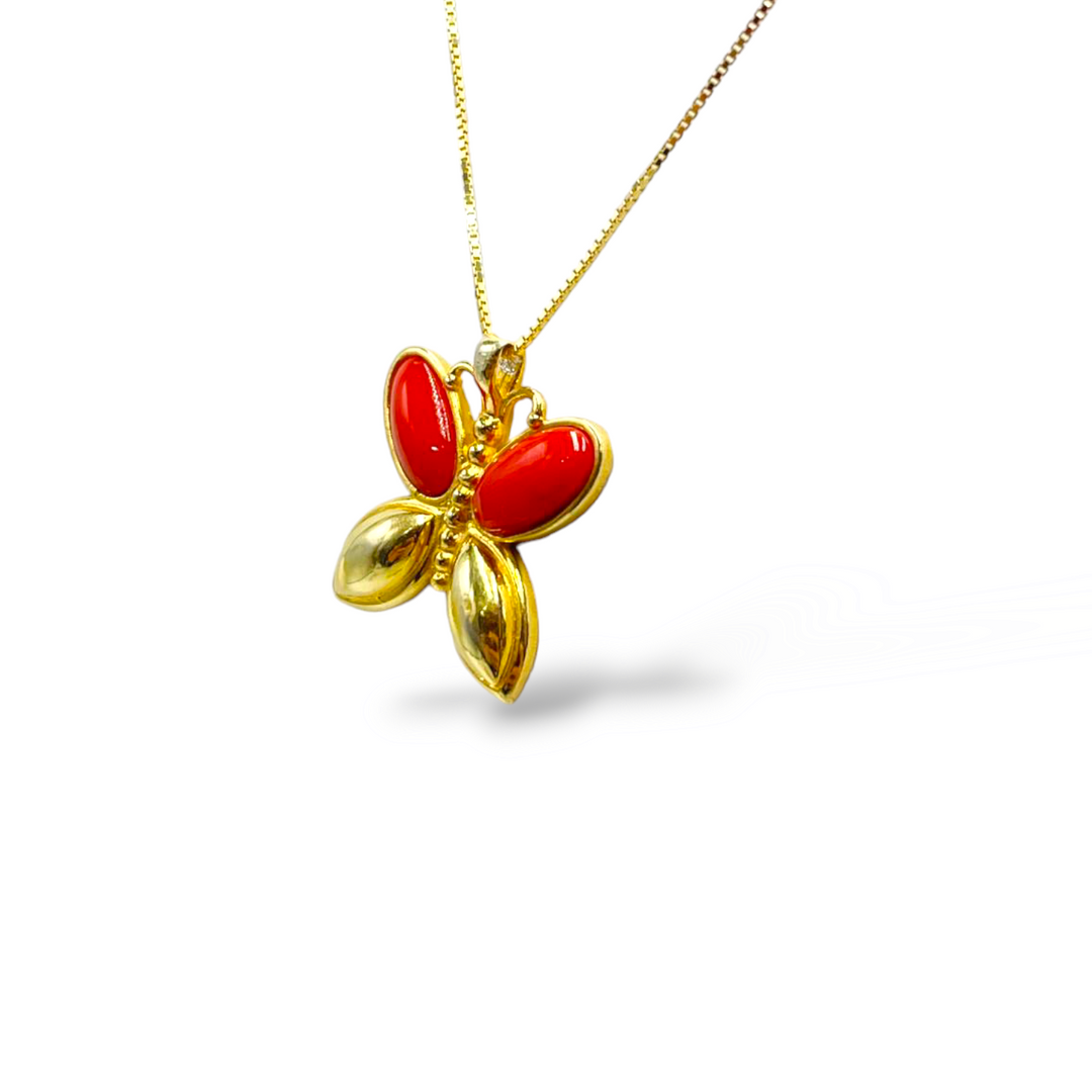 Collana ciondolo farfalla in corallo rosso  montata su argento