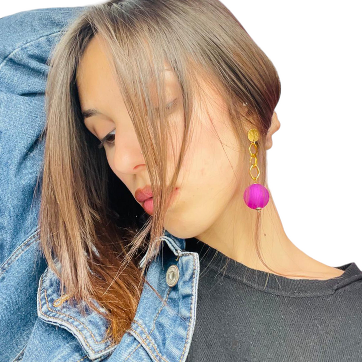 END OF COLLECTION - Magic sphere earrings in lilac resin