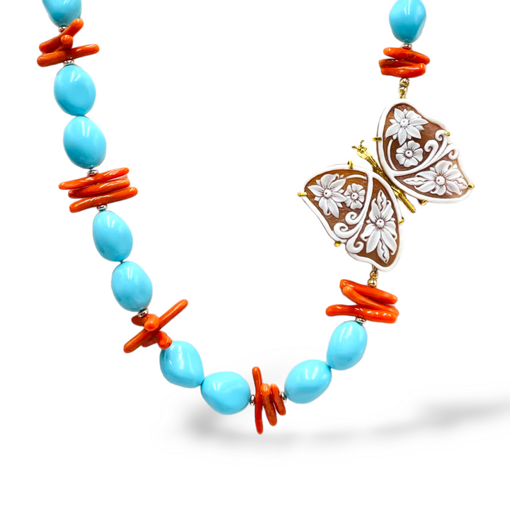 Collana ciondolo farfalla  in cammeo montato su argento