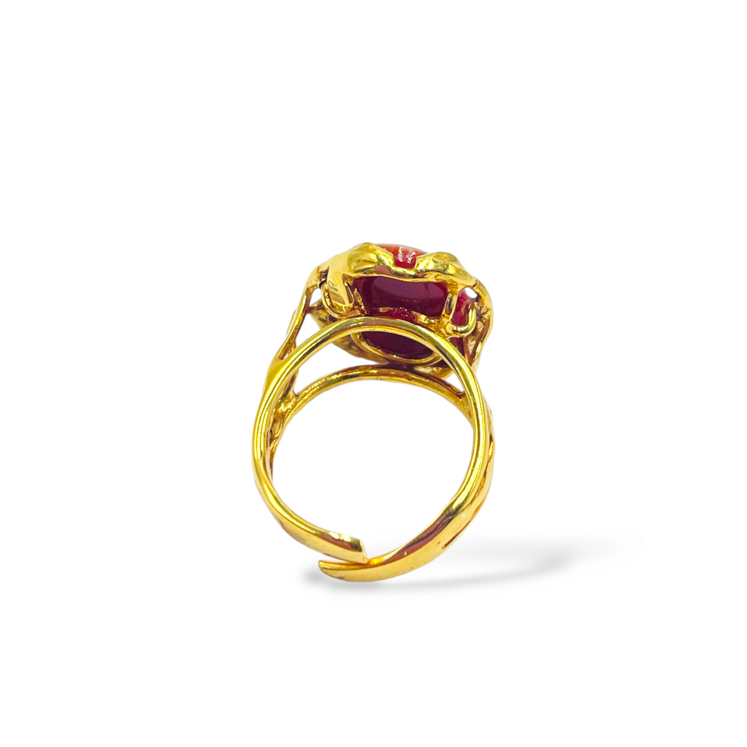 Goddess ring in red agate mounted on silver