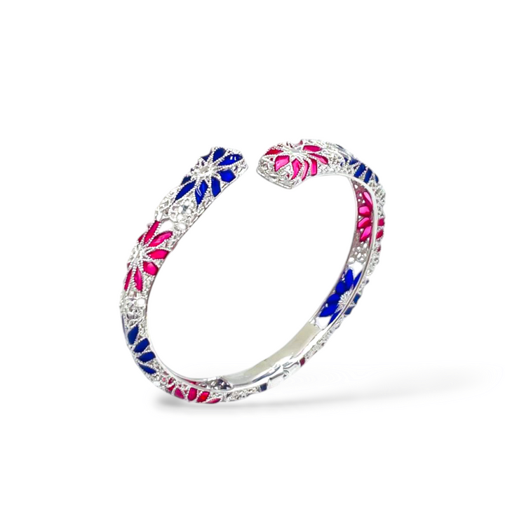 Bracelet flowers in enameled silver with filigree workmanship.
