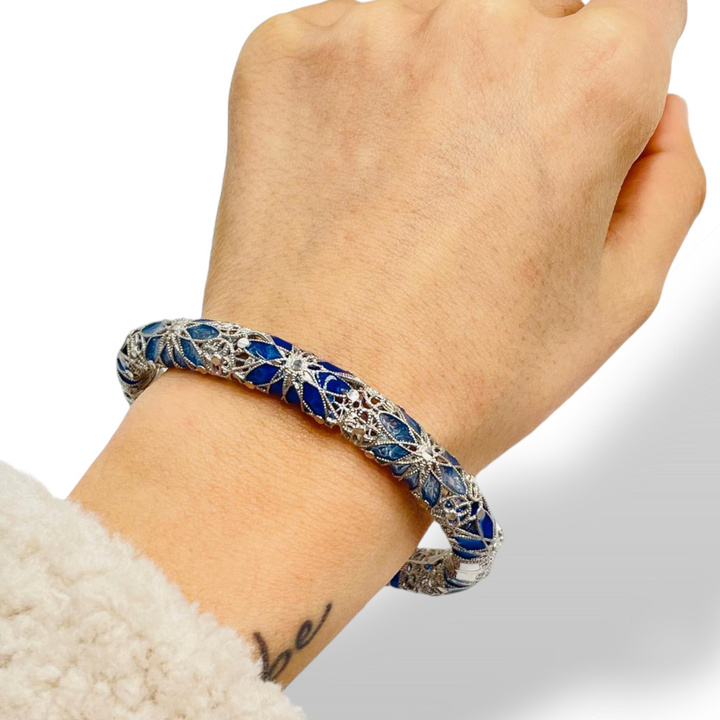 Bracelet flowers in enameled silver filigree workmanship