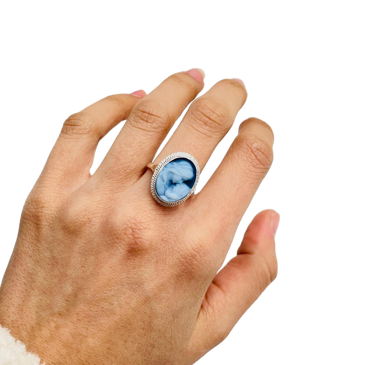 "LA MAMMINA" RING IN BLUE AGATE MOUNTED ON SILVER