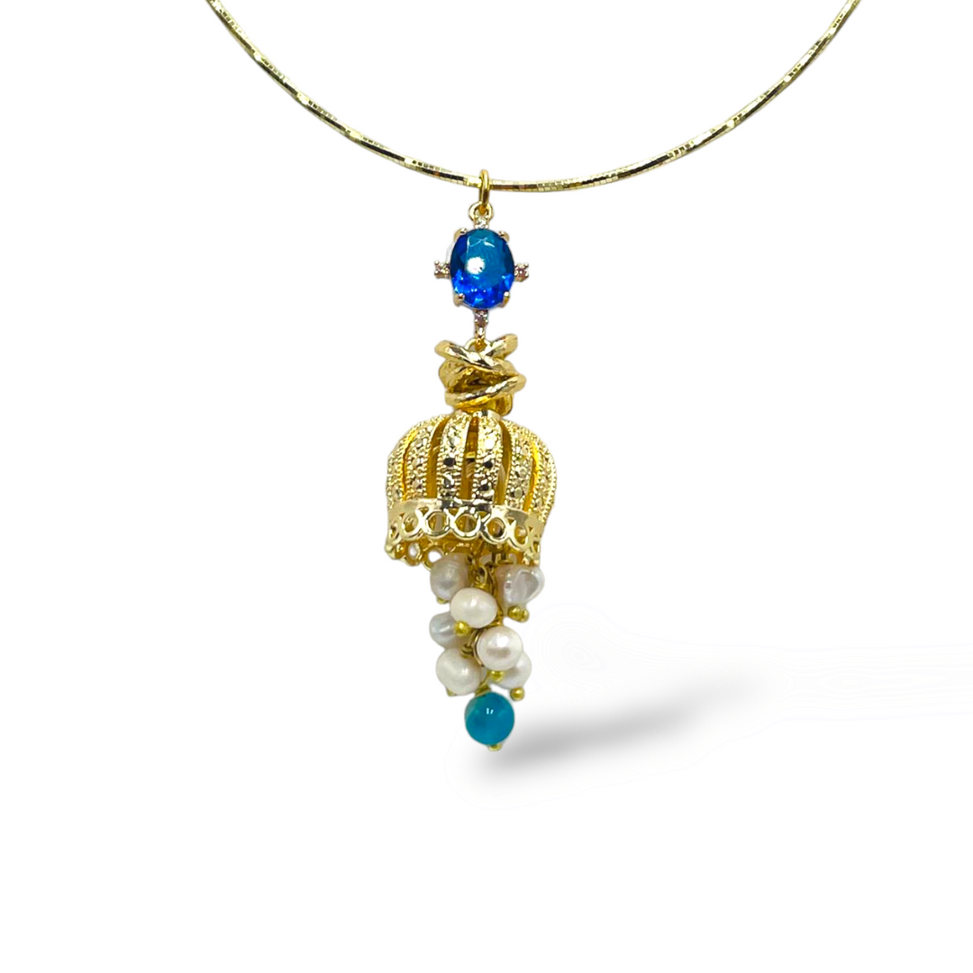END OF COLLECTION OFFER - Capri bell necklace in pearls and zircons