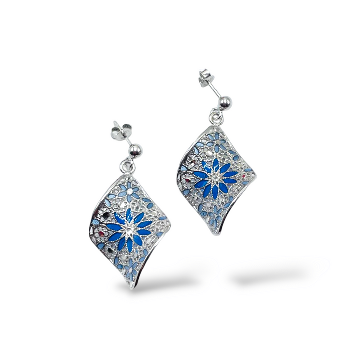 Rhombus flower earrings in enameled silver with filigree workmanship