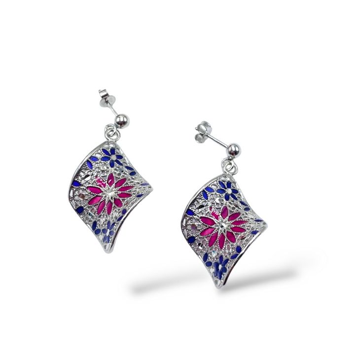 Rhombus flower earrings in enameled silver with filigree workmanship