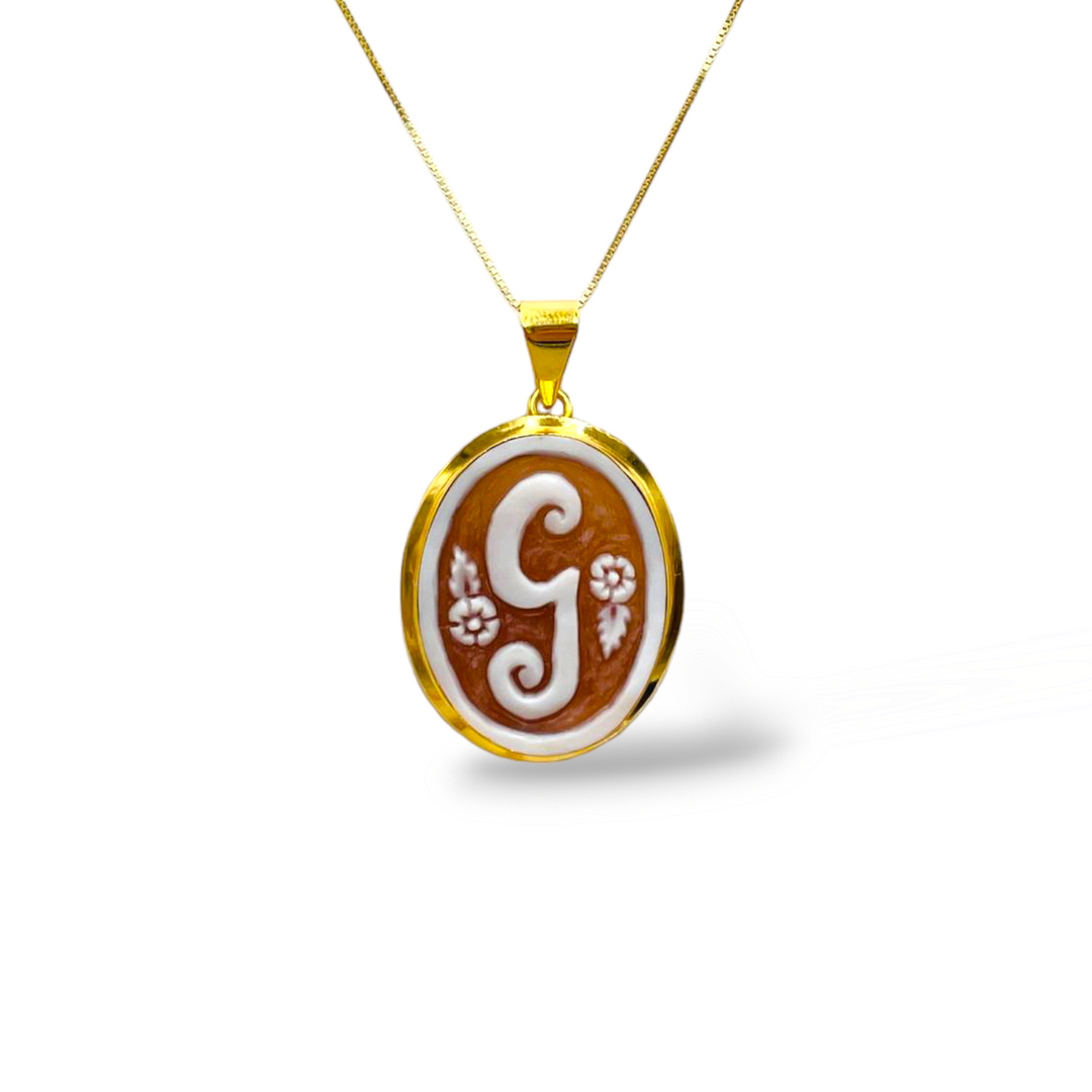 END OF COLLECTION - Personalized letter pendant necklace in cameo mounted on silver