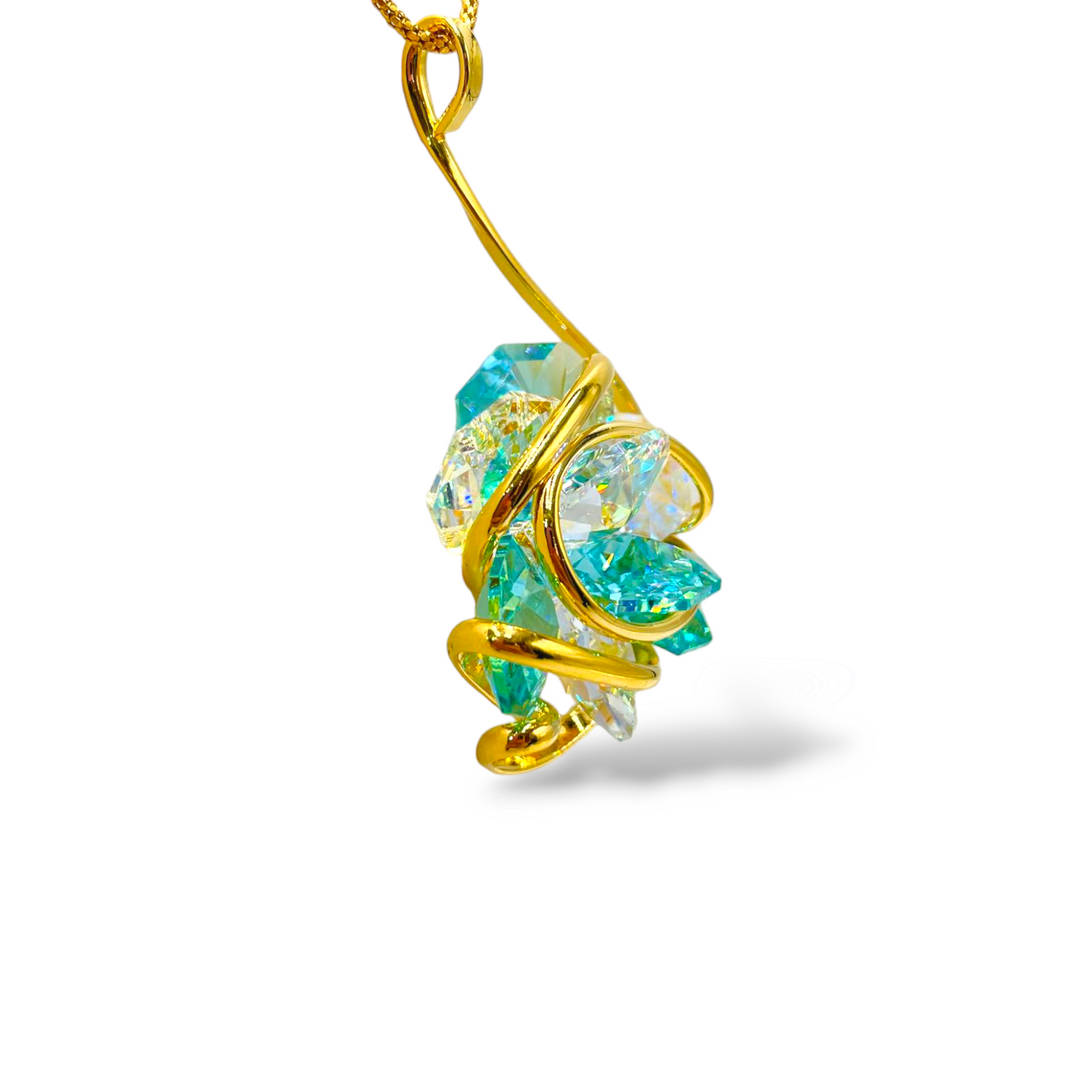 Precious Crystal Flower Pendant Necklace