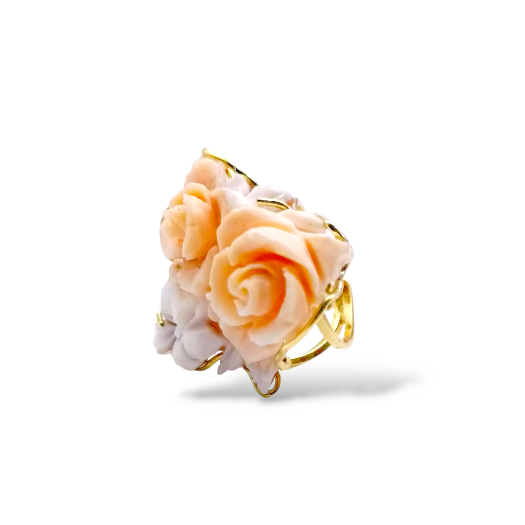 FINE COLLEZIONE - Anello fiore in cammeo montato su argento