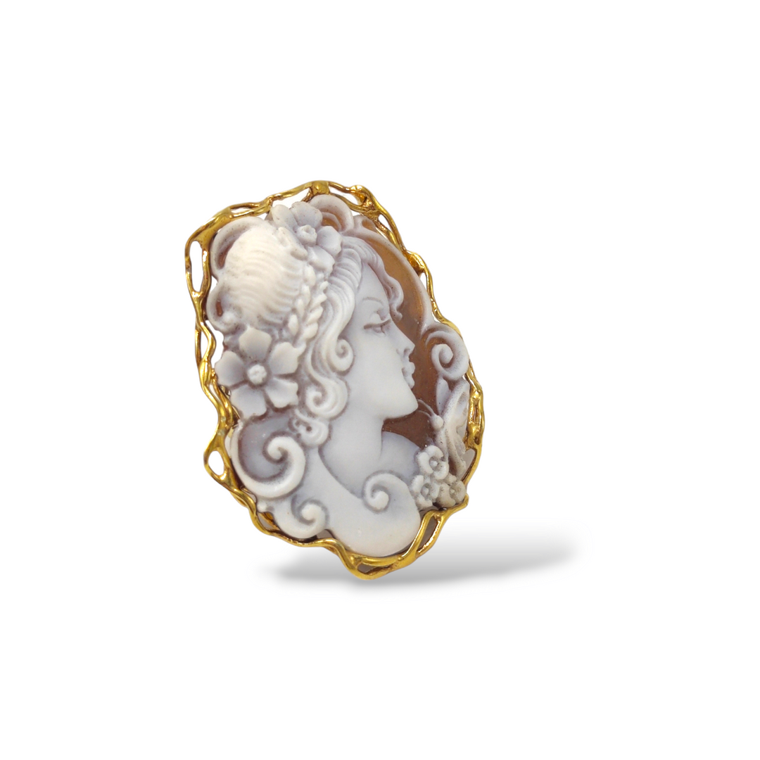 Anello dea dell'amore in cammeo e montato su argento Lucia Vitiello Gioielli di Napoli