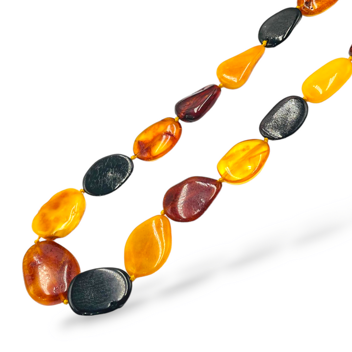Collana ambra multicolore montata su argento