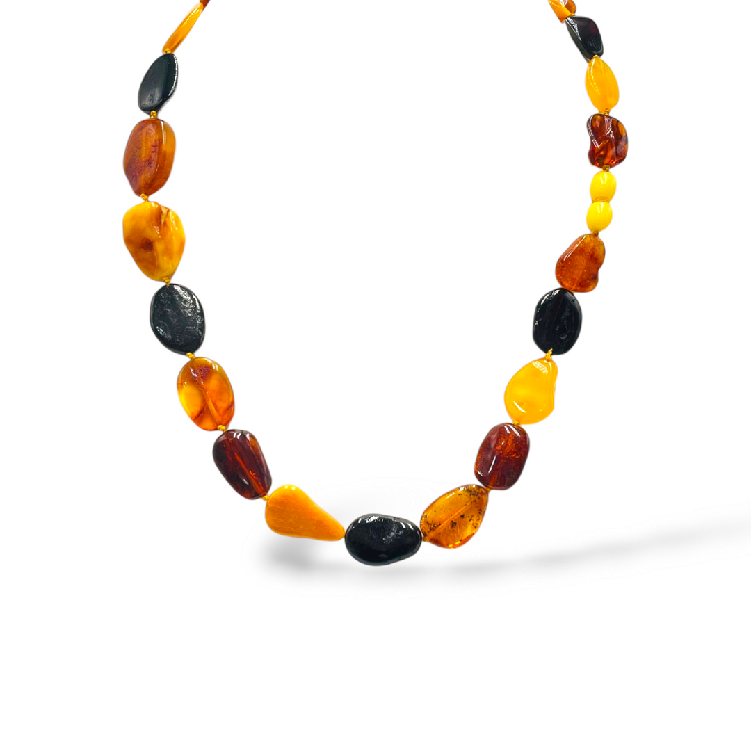 Collana ambra multicolore montata su argento