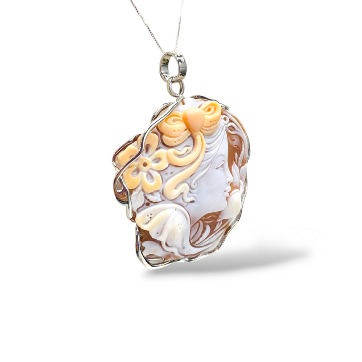 Goddess Bow Pendant in Cameo Mounted on Silver