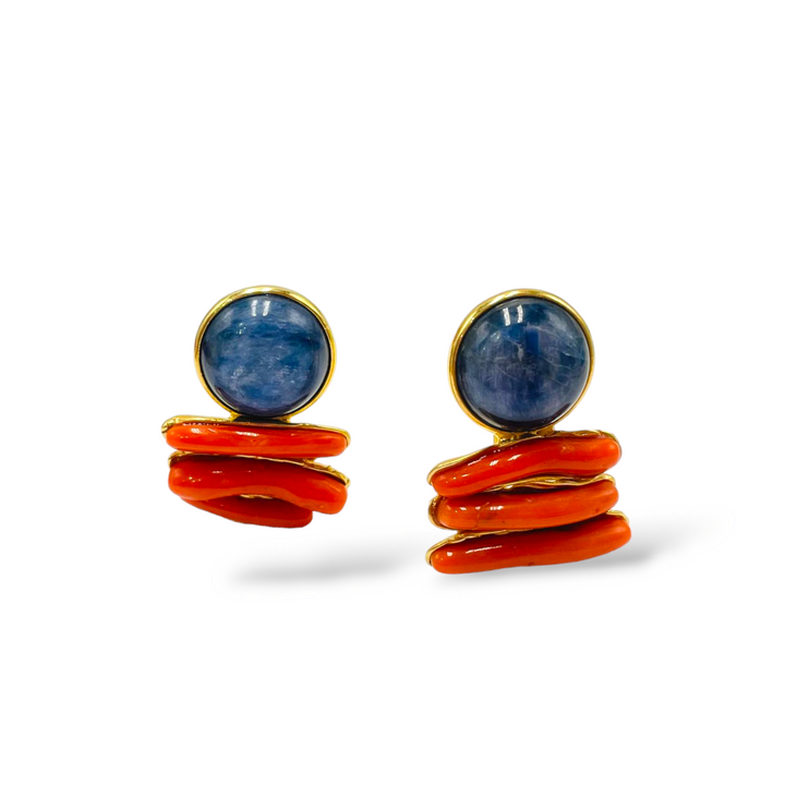 Decomposed earrings in kyanite and coral mounted on silver