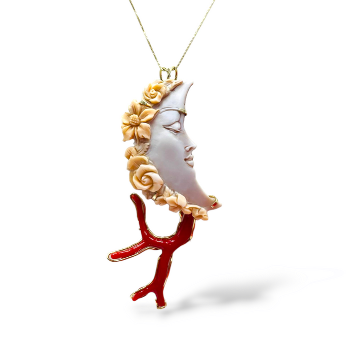 Collana ciondolo luna in cammeo e corallo montato su argento