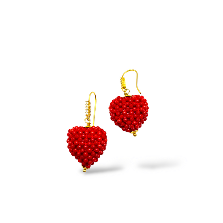 Orecchini cuore tessito in corallo vero montati su argento