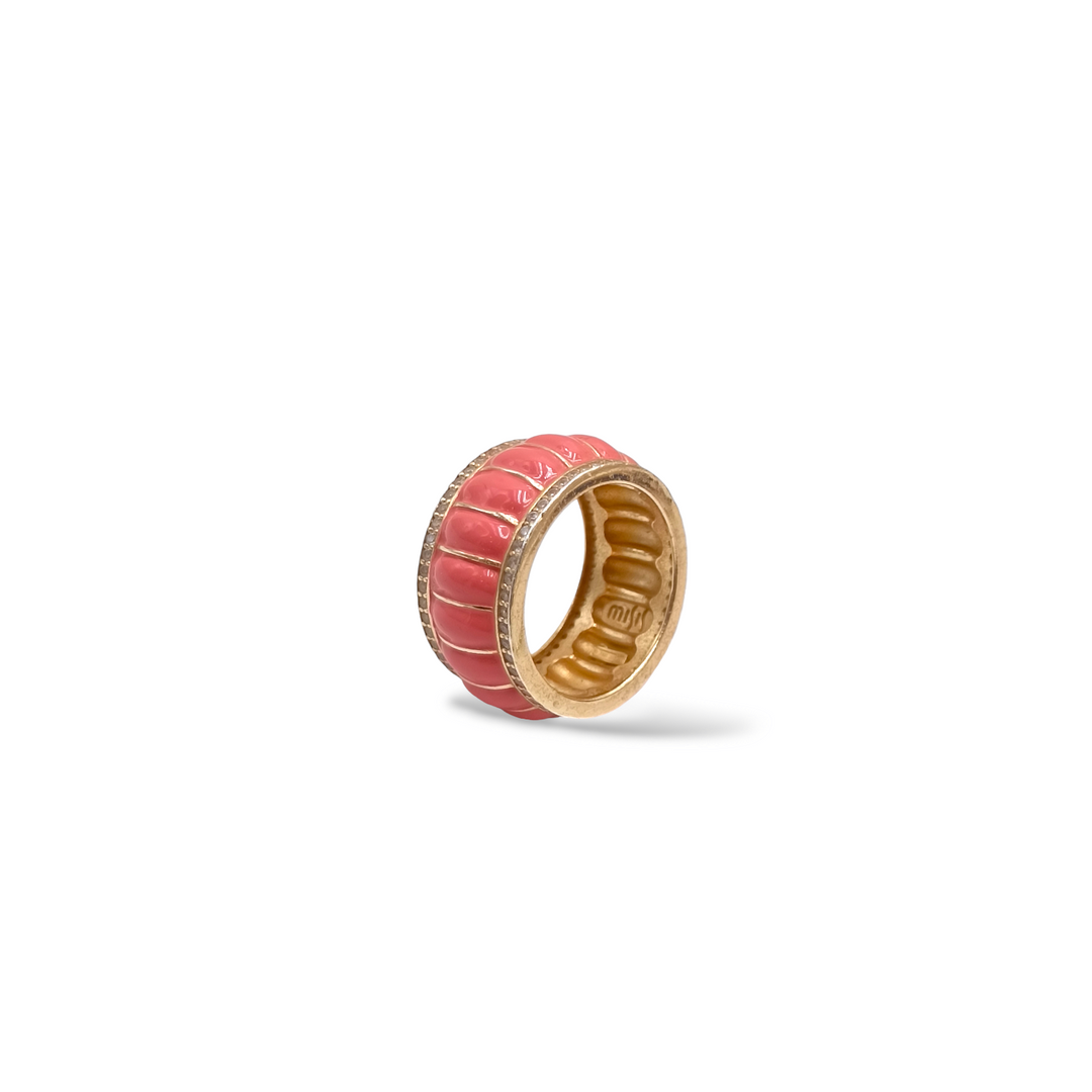 Band ring on silver