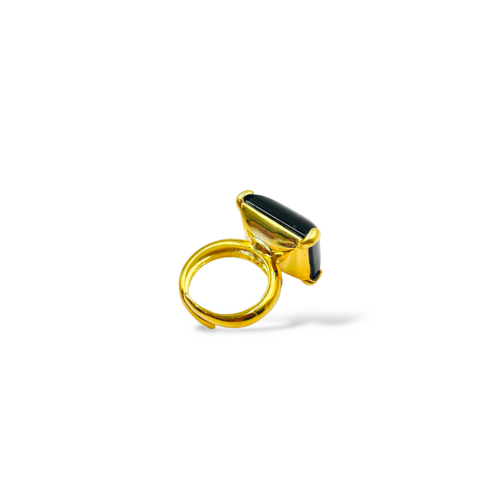 END OF COLLECTION - Rectangle ring in black onyx mounted on silver