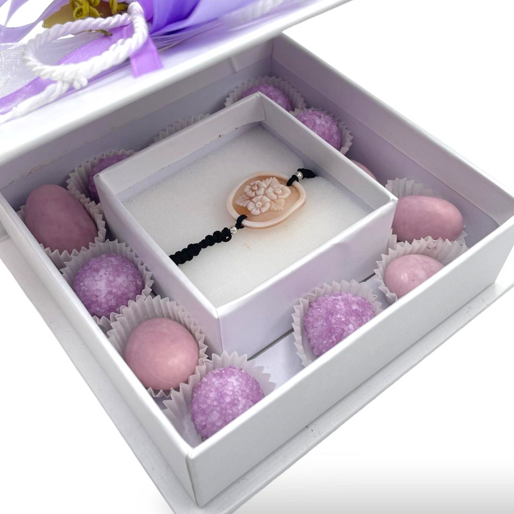 Wedding favor - communion favor - baptism favor - graduation favor - cameo and rubber bracelet