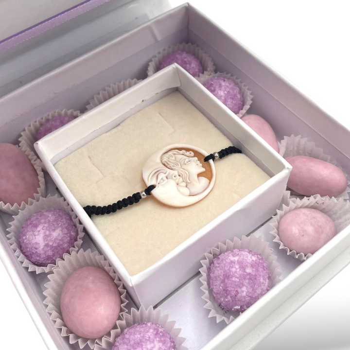 Wedding favor - communion favor - baptism favor - graduation favor - cameo and rubber bracelet