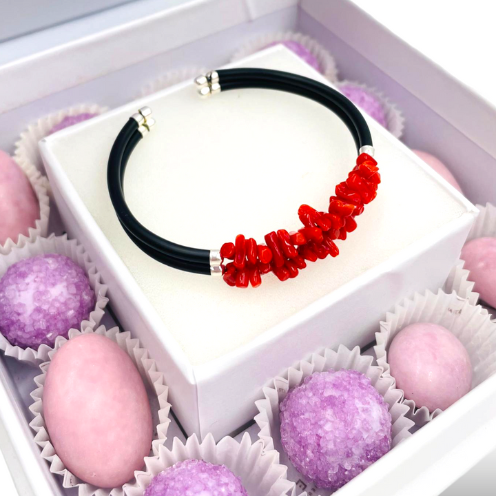 Wedding favor - communion favor - baptism favor - graduation favor - two-strand bracelet in coral and rubber