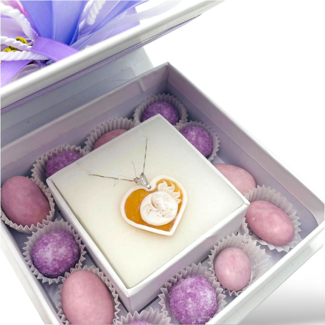 Wedding favor - graduation favor - communion favor - baptism favor - cameo sun moon pendant