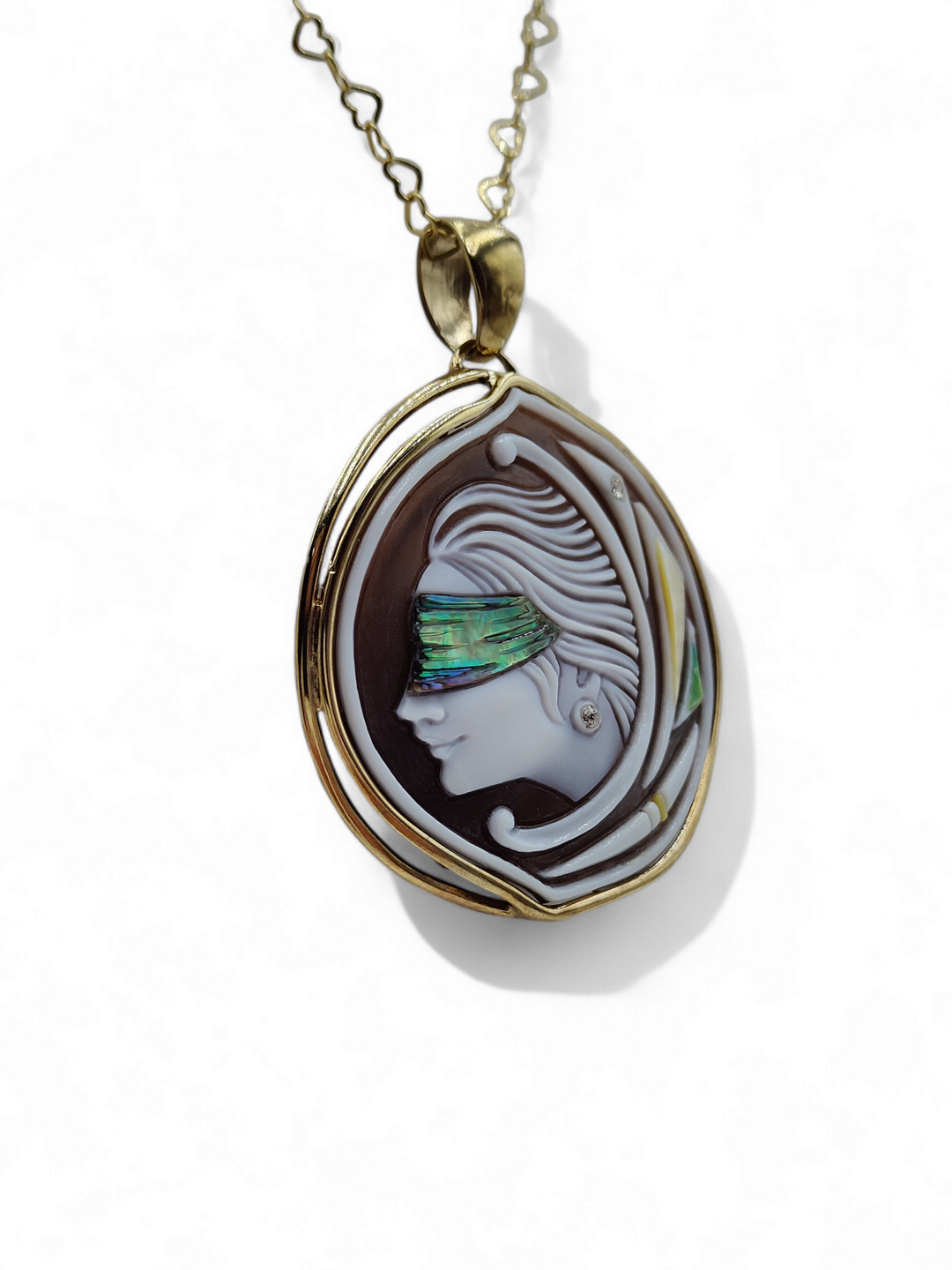 Lady Luck Pendant in Cameo Mounted on Silver