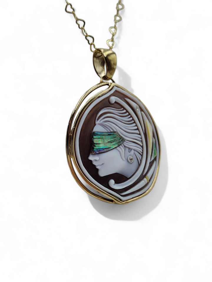 Lady Luck Pendant in Cameo Mounted on Silver