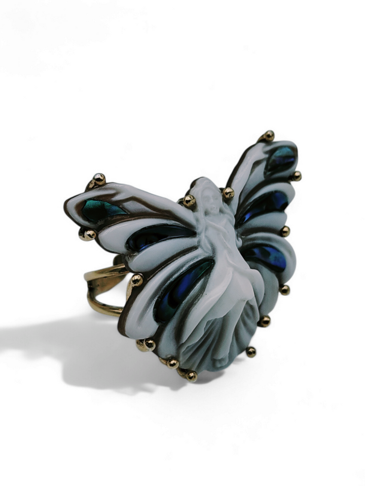 "BUTTERFLY GODDESS" CAMEO RING MOUNTED IN SILVER