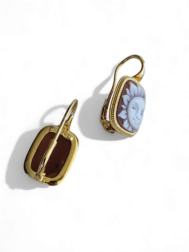 Cameo sun earrings mounted on silver
