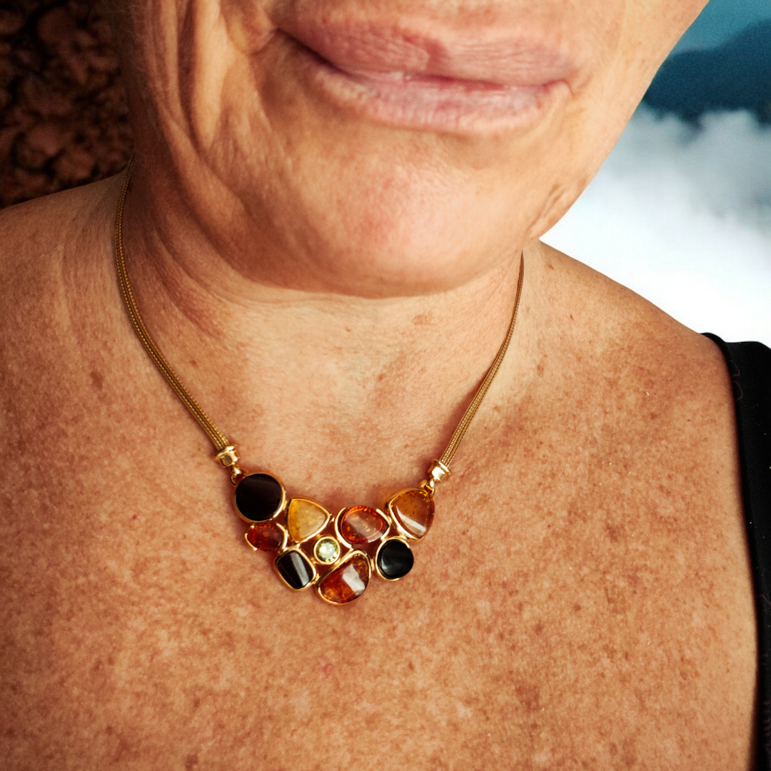Collana in Ambra multicolore montato su argento placcato oro