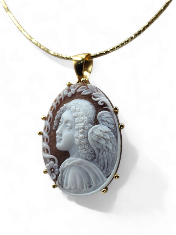 Collana ciondolo "angelo custode" in cammeo montato su argento