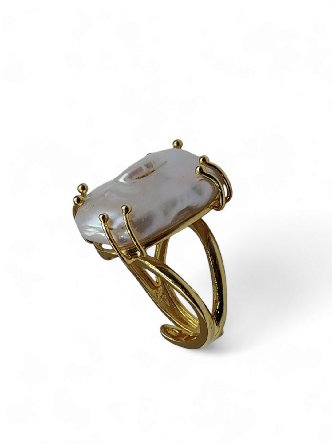Square ring in scaramazza pearl mounted on gold-plated silver