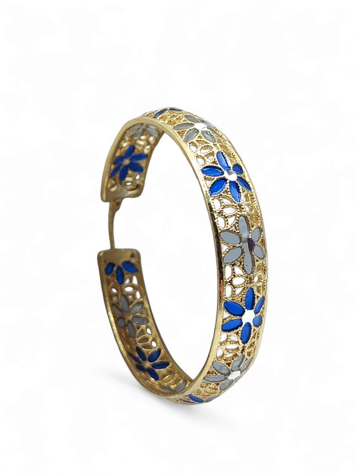 Orecchini cerchio fiori in argento smaltato lavorazione filigrana