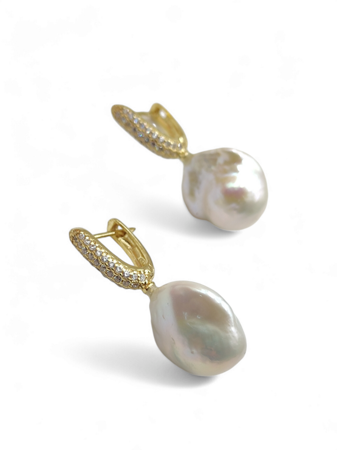 Orecchini in perla scaramazza montato su argento dorato